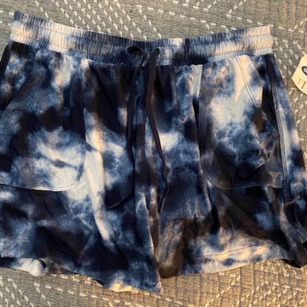 Breathe ON Utility-Pocket Shorts